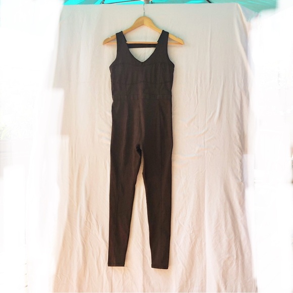 FABLETICS | CACAO BROWN MOTION365 + JUMPSUIT ONESIE MEDIUM - Picture 4 of 11